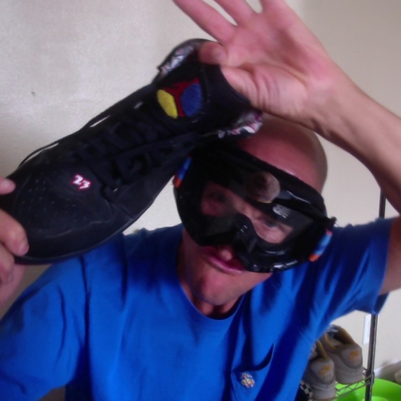 SHOE
